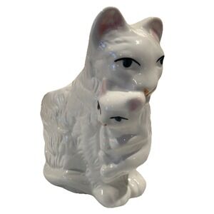 Vtg Persian Momma White Cat Carrying Kitten Ceramic‎ Figurine Planter